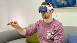 Apple Vision Pro AR/VR Headset